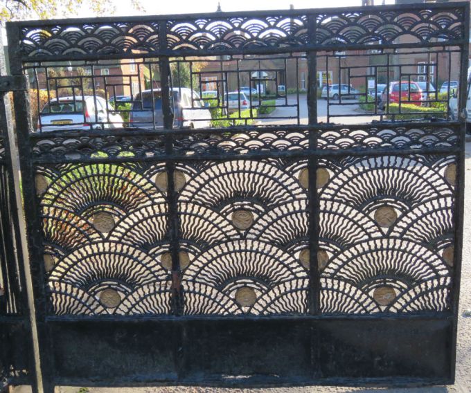 gates sprowston manor.jpg