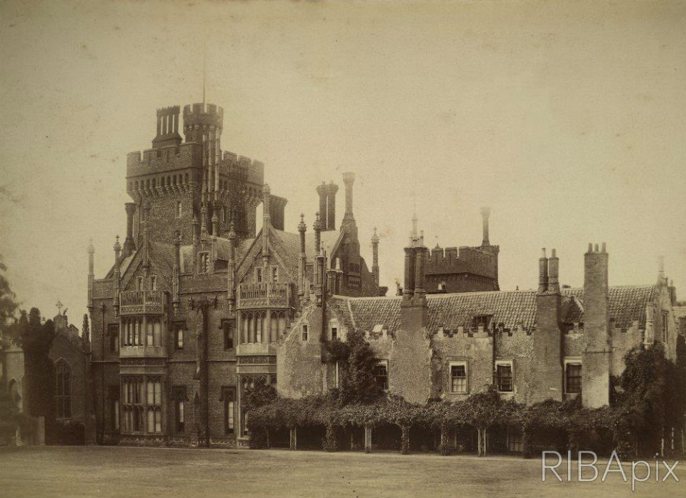 Costessey Hall RIBA7018.jpg