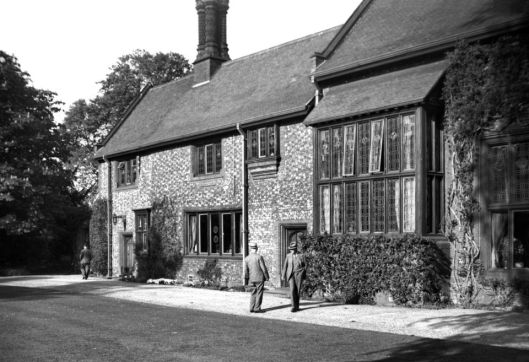 Carrow Priory Prioress' parlour [3416] 1940-05-16.jpg