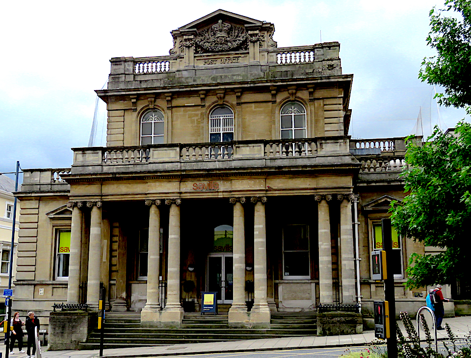 Crown Bank Norwich.jpg