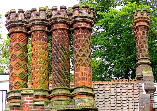 Guntons chimneys Norwich.jpg