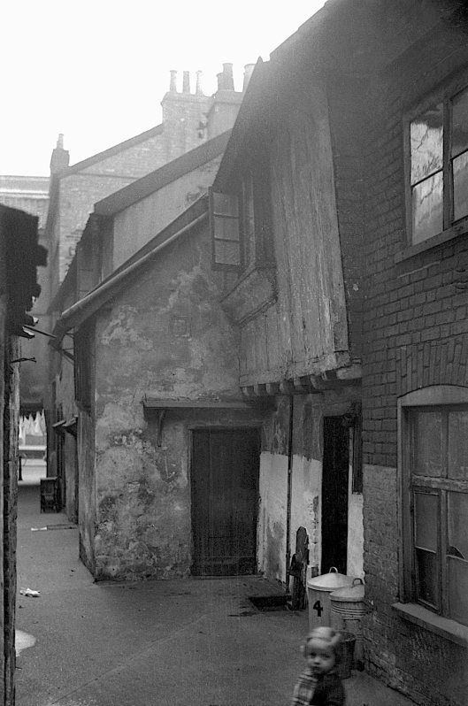 Colegate Burrell's Yard view south [2030] 1937-10-09.jpg