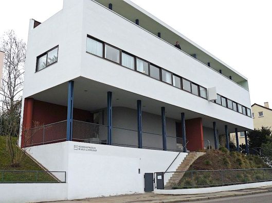 1024px-thumbnail Gropius.jpg